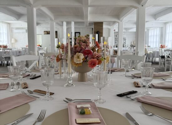 Festliche Tafel zur Hochzeit