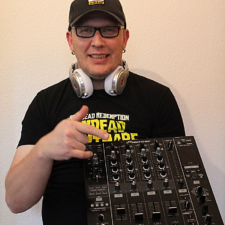 DJ Alf - DJ & Moderator DJ Alf - DJ & Moderator